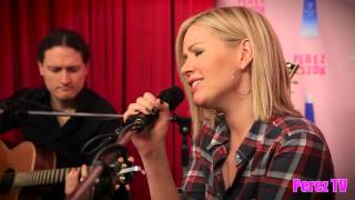 Dido  quotWhite Flagquot Acoustic Perez Hilton Performance [upl. by Akyssej]