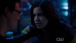 The Flash 4x23Cisco talks to HarrisonBarry finds out Ralph is alive in Devoes mind [upl. by Holub911]