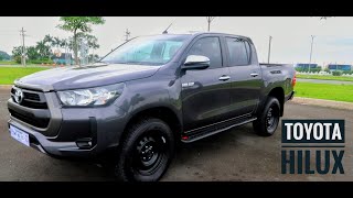 Toyota Hilux E 2023 Specs Interior Exterior Features Safety and Security [upl. by Eecram]