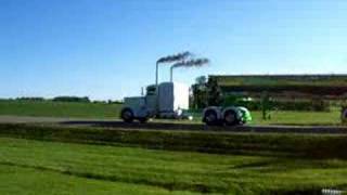 peterbilt flying low [upl. by Vel]