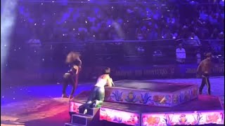 SE CAE ANGELA AGUILAR COMO LA FLOR JARIPEO SIN FRONTERAS 11 Nov 2022 en LA ARENA MTY [upl. by Pendleton]