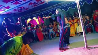 বিয়ে বাড়িতে অস্থির ডান্স Unsettled dance of the wedding house [upl. by Hamrah]