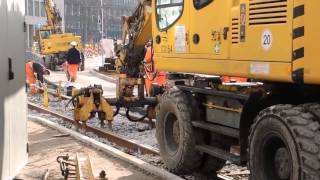 Bagger Liebherr Rüttler für Schotter im Gleisbau [upl. by Sevart225]