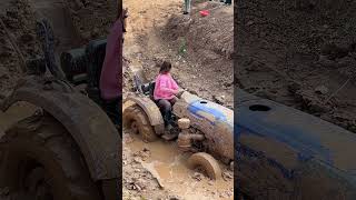 1289🐣The offroad girl plays in the mud Offroad playing in the mud [upl. by Eneloj840]