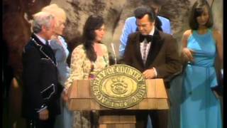 Conway Twitty amp Loretta Lynn Win Top Vocal Group  ACM Awards 1975 [upl. by Eak]