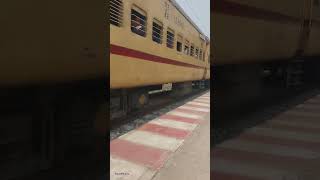 Ballia Express  05172 shahganj to balliarailwaystation  ballia railshorts balliaexpress [upl. by Enetsuj805]