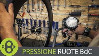 Come calcolare la pressione delle gomme per bici da corsa  Record Bike [upl. by Bohs]