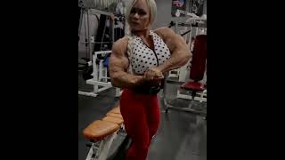 Aleesha Young workout  VIQ vintageironqueens femalemuscle fbb femalebodybuilding musclewomen [upl. by Ludlew881]