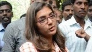 Nazriya gives complaint against the Naiyandi Director amp Producer to Police Commissioner [upl. by Iliak526]