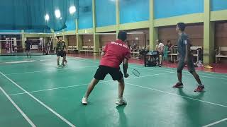 resmanjamal vs upay ja gincs sparing badminton di jln kembali ketapang sampit [upl. by Brinna]