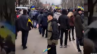 Shots Fired In Ukrainian City As Locals Protest Against Russian Occupation [upl. by Hebe]