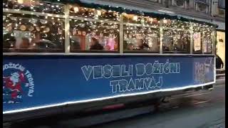 Tramvaj vozi za Advent u Zagrebu [upl. by Nakre]