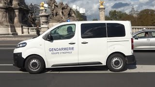 RARE 2x Gendarmerie Equipe Cynophile en urgence à Paris  2x French Militairy Police K9 unit [upl. by Tugman]