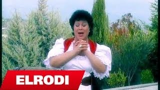 Irini Qirjako  Fustan kuqe kadife Official Video [upl. by Lamahj]