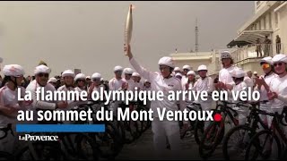 La flamme olympique arrive sur le Mont Ventoux à vélo [upl. by Thynne]