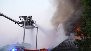 Haus bei Großbrand in Bassum zerstört [upl. by Brinn321]