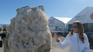 VLOG Tucson Arizona Gem Shows  Crystals Crystals Crystals [upl. by Ailimat]