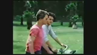 BOSOM BUDDIES  Original ABC Opening  1980  Theme Song Credits  Intro [upl. by Dorlisa]