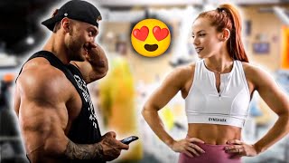 CHRIS BUMSTEAD ENTRENA CON CHICAS DE GYM Y ASI REACCIONAN  Victor Valdivia [upl. by Zoha]