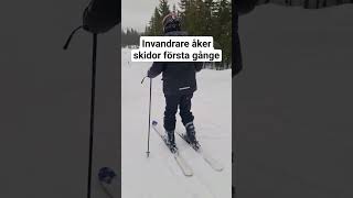 När invandrare åker skidor fördig roligt sverige roligaklipp [upl. by Reidid657]