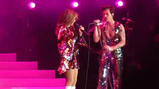 Harry Styles amp Shania Twain Man I Feel Like A Woman Coachella Festival Indio CA 4152022 Week 1 [upl. by Avrenim120]