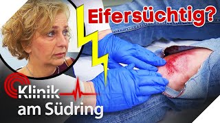 AUTSCH Kniescheibe gebrochen  Aus Eifersucht vom Nachbarn angefahren  Klinik am Südring  SAT1 [upl. by Briny]