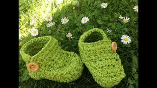 Babyschuhe mit Knopf häkeln  Anleitung Babystiefel by BerlinCrochet  Teil 1 Sohle [upl. by Coltun]