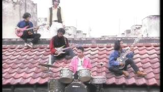 EYE  Izinkan Selamanya Namamu Dihati Official Music Video [upl. by Aneet]