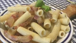 Pasta con guanciale cacio e pepe mantecata nel quotbuccaccielloquot videoricetta n° 1140 [upl. by Clemen773]