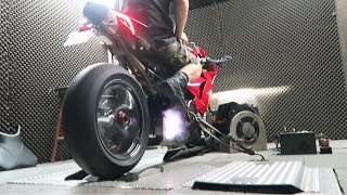 This Panigale V4S Put Down 205hp On The Dyno  Motomillion [upl. by Ashok]