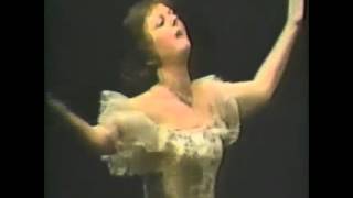 Edita Gruberova  Sempre Libera Traviata  Wien 1985 [upl. by Ramilahs]