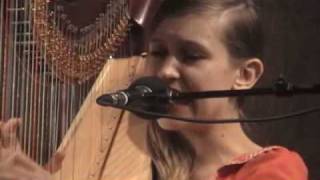 Joanna Newsom  Bridges and Balloons 111606 [upl. by Monroy]