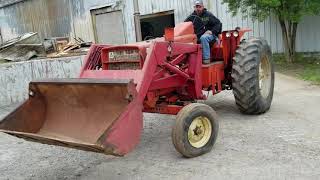 Farmhand Loader on Allis Chalmers 190XT [upl. by Lleddaw]