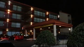 Hotel Tour Americas Best Inn in Birmingham AL room compared to Days Inn in Princton WV [upl. by Llennol974]