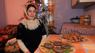 COOKING STEAK AND ONION RINGS in the Ukrainian Mountains [upl. by Goldarina]