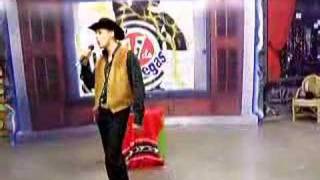 imitador de valentin elizalde [upl. by Yaned]