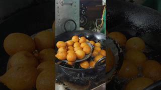 Tried Mysore Bonda  Sadath Ali mysorebonda bonda streetfood foodie foodshorts [upl. by Leicam953]