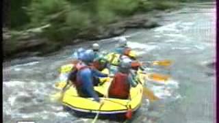 Rafting sur la Nive à Bidarray au Pays Basque avec UR BIZIA RAFTING [upl. by Iramo]