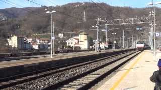 LOCOMOTORE SNCF E TRENO IN TRANSITO A RONCO SCRIVIA GE 6  1  2014 [upl. by Ociredef]