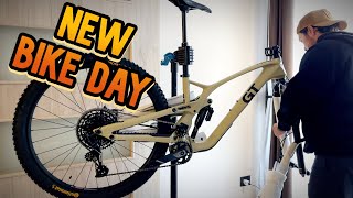 Armando mi Nueva Bicicleta de Enduro  New Bike Day [upl. by Fondea747]