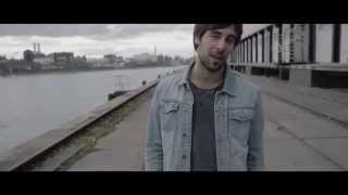 Max Giesinger  Irgendwas mit L Offizielles Video [upl. by Nevaj253]