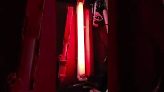 Allumage du tube fluorescent THORN 20W RED T12 au ralenti [upl. by Ck]