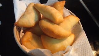 Panzerotti o frittelle pugliesi ricetta tradizione mangiar sano Monopoli Puglia Italia [upl. by Aisile]