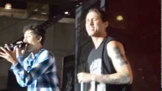 Canserbero feat McKlopedia  Festival Nuevas Bandas 2013 [upl. by Naleag489]