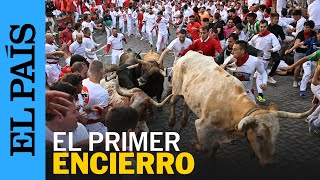 SAN FERMÍN 2024  Así ha sido el primer encierro de los Sanfermines en Pamplona  EL PAÍS [upl. by Ydnab]