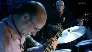 John Scofield Trio  Blue Note New York City NY 20040926 full [upl. by Connolly]