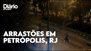 Petrópolis tem arrastões e correria em meio a lamaçal após chuva [upl. by Reeva]