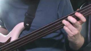 Fretless bass lesson Sliding harmonics [upl. by Gwenette682]