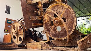 Restoration Giant Wood Cutting Band 60s Saw Machine  Restoring Super Rusty Circle Cutting Saws [upl. by Renaud312]