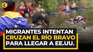 Cientos de MIGRANTES se lanzan al Río Bravo en MÉXICO para llegar a EEUU [upl. by Enehs]